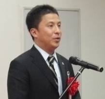 �،��@�N������