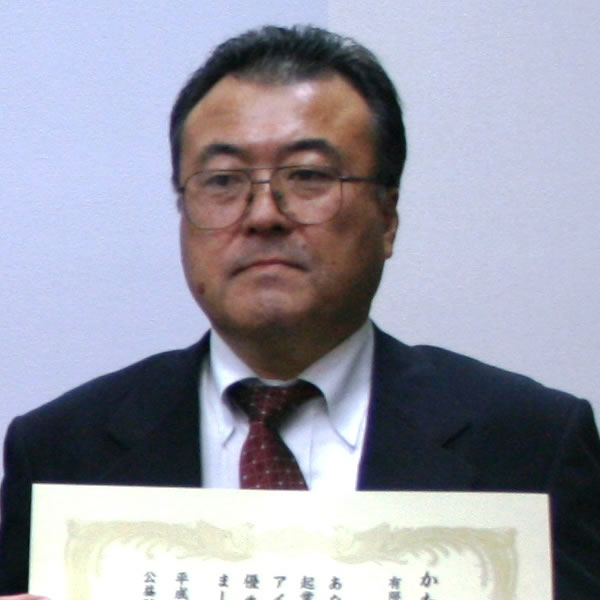 ���с@����@����